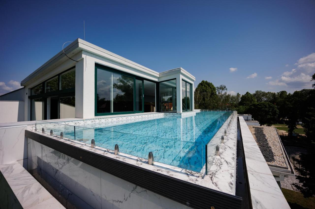 Villa Bauhaus Wellness Apartman 202 Σίοφοκ Εξωτερικό φωτογραφία