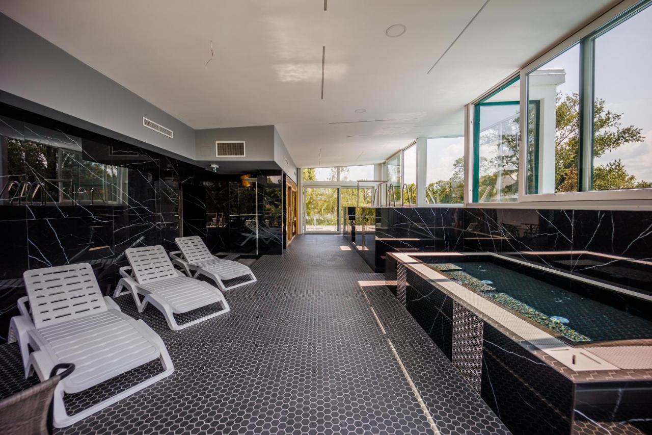 Villa Bauhaus Wellness Apartman 202 Σίοφοκ Εξωτερικό φωτογραφία
