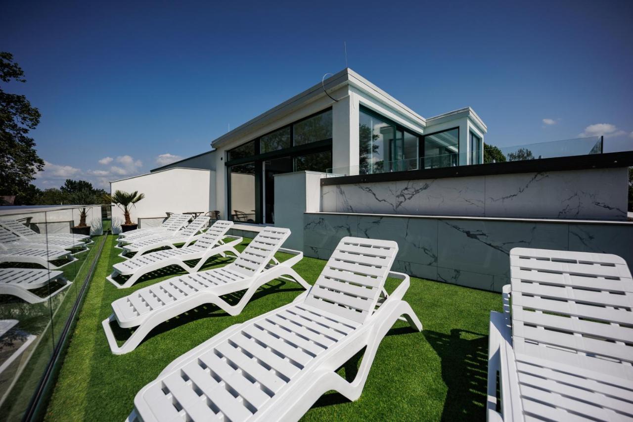 Villa Bauhaus Wellness Apartman 202 Σίοφοκ Εξωτερικό φωτογραφία